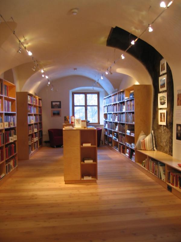 Bücherei im Turm Oetz